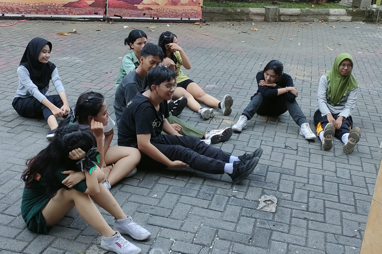 Momen latihan XVII Dance Crew