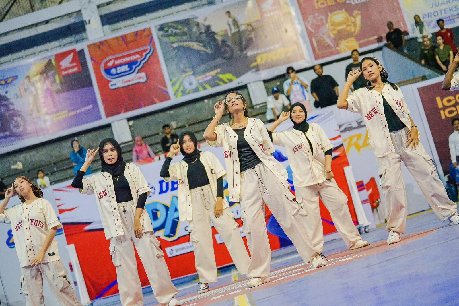 https://www.dbl.id/uploads/post/2024/09/18/Drei Dance Crew Terinspirasi dari Clash of Champions, Pesan Mendalam Elevate1.jpg