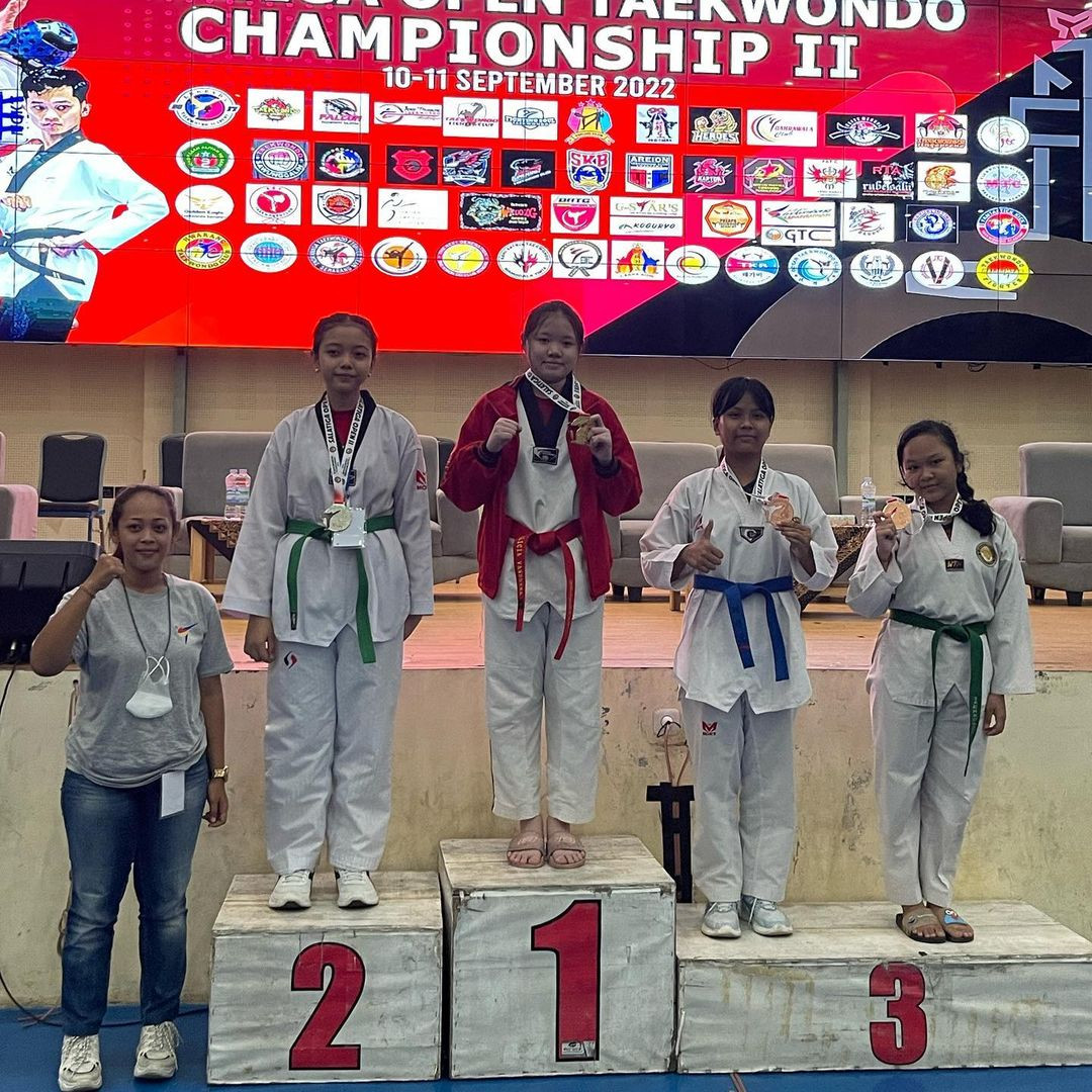 Alicia Vandhyna, Center PNK yang Berprestasi di Cabor Taekwondo!