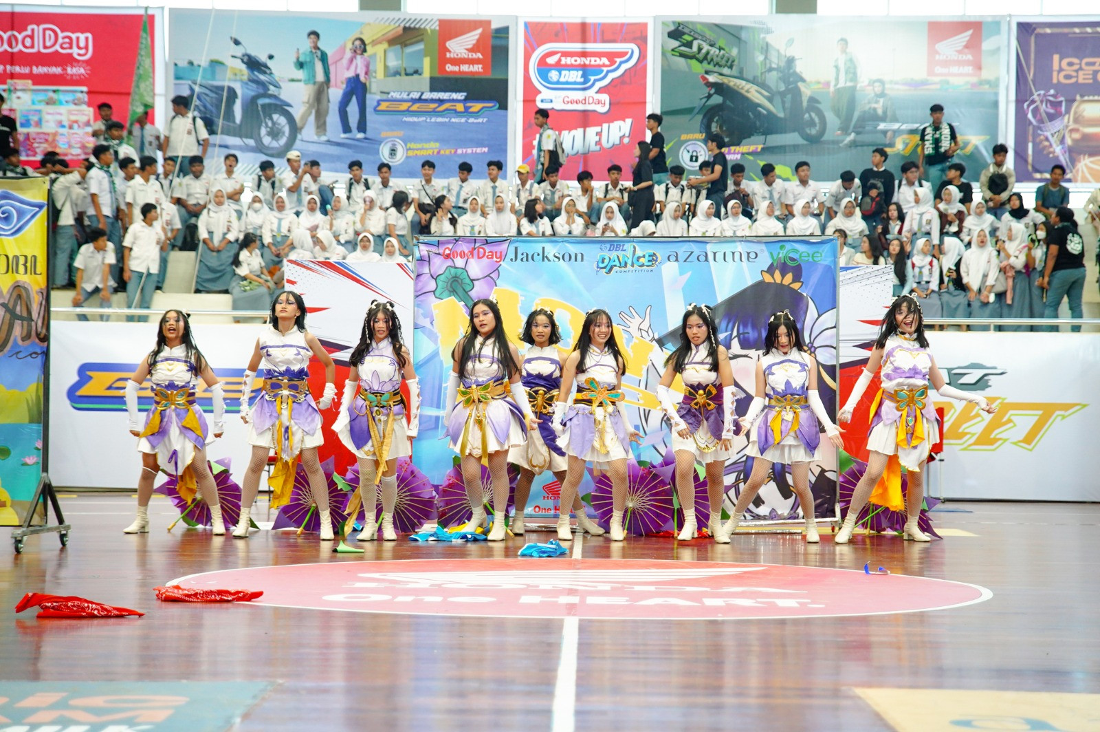 Cantik! Ini 5 Tim Dance yang Tampil Memukau di DBL Dance Competition 2024 Bogor