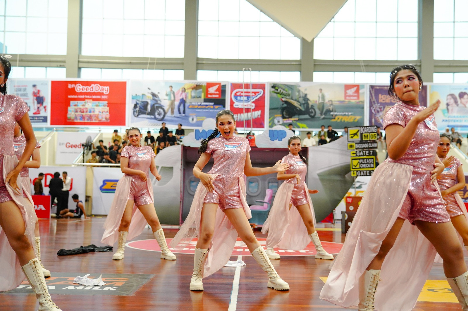 Cantik! Ini 5 Tim Dance yang Tampil Memukau di DBL Dance Competition 2024 Bogor