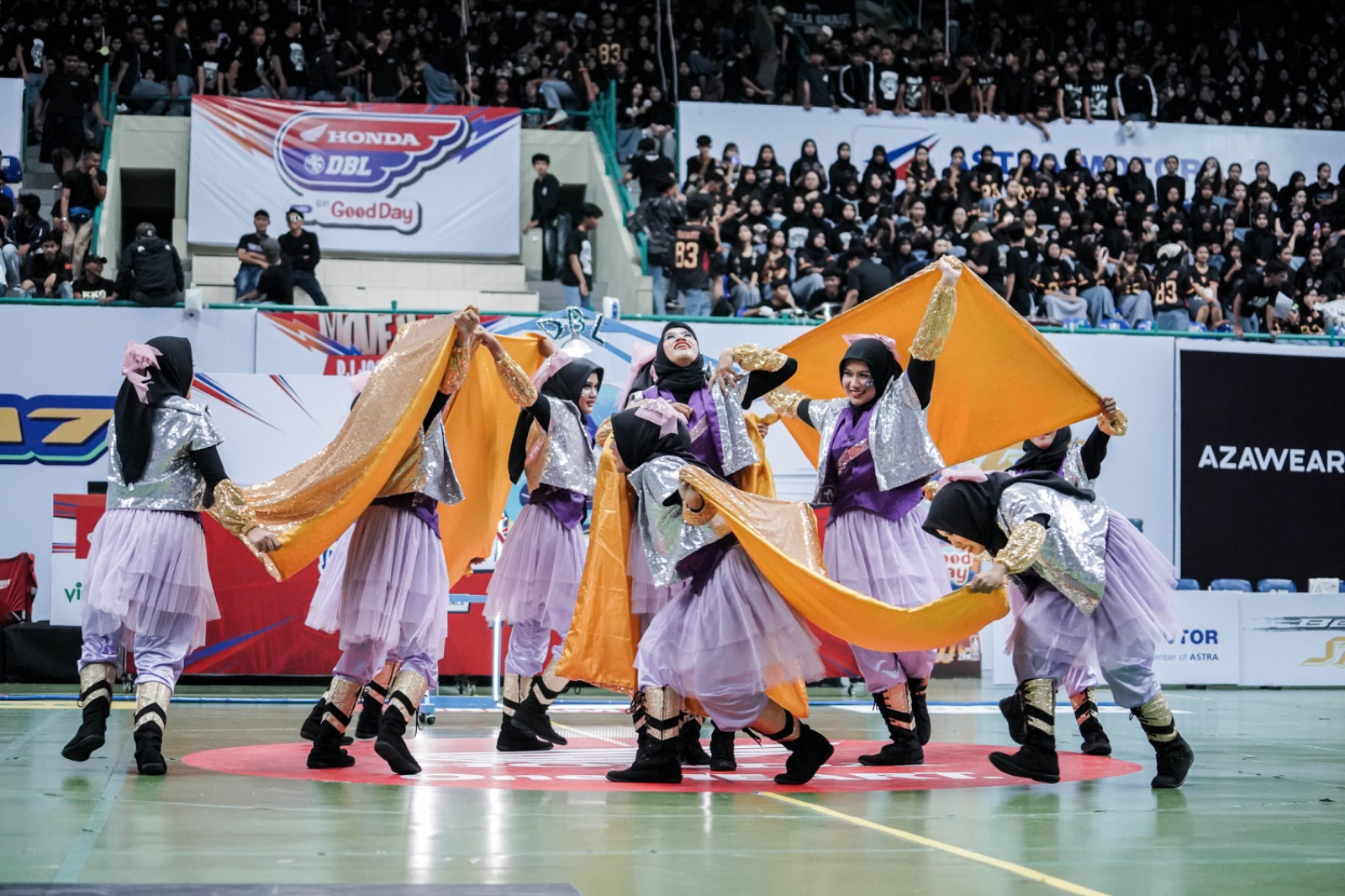 Meriah! Penampilan Lima Tim Dance di DBL Yogyakarta Memukau